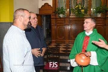 Lomo Magullo le da la bienvenida a su nuevo párroco/Francisco Javier Santana.